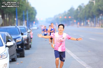 BINH DUONG NEW CITY HALF MARATHON 2024 - Ảnh #1739651