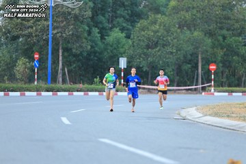 BINH DUONG NEW CITY HALF MARATHON 2024 - Ảnh #1735452