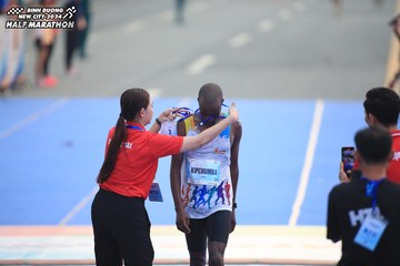 BINH DUONG NEW CITY HALF MARATHON 2024 - Ảnh #1738846