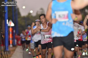 BINH DUONG NEW CITY HALF MARATHON 2024 - Ảnh #1741044