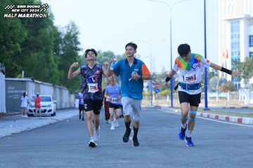 BINH DUONG NEW CITY HALF MARATHON 2024 - Ảnh #1767145