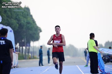 BINH DUONG NEW CITY HALF MARATHON 2024 - Ảnh #1771010