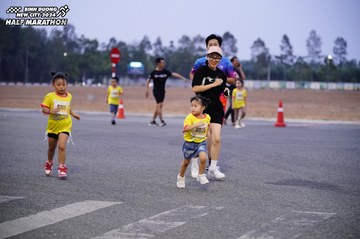 BINH DUONG NEW CITY HALF MARATHON 2024 - Ảnh #1725907