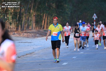 BINH DUONG NEW CITY HALF MARATHON 2024 - Ảnh #1772306