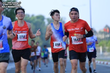BINH DUONG NEW CITY HALF MARATHON 2024 - Ảnh #1776152