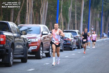 BINH DUONG NEW CITY HALF MARATHON 2024 - Ảnh #1755491