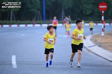 BINH DUONG NEW CITY HALF MARATHON 2024 - Ảnh #1726284