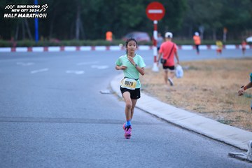 BINH DUONG NEW CITY HALF MARATHON 2024 - Ảnh #1726078