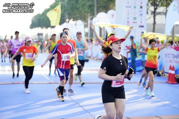 BINH DUONG NEW CITY HALF MARATHON 2024 - Ảnh #1764339