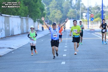BINH DUONG NEW CITY HALF MARATHON 2024 - Ảnh #1769122