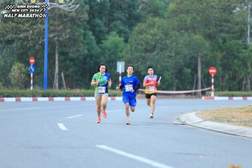 BINH DUONG NEW CITY HALF MARATHON 2024 - Ảnh #1735467