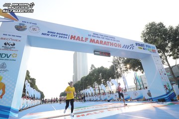 BINH DUONG NEW CITY HALF MARATHON 2024 - Ảnh #1821329