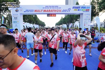 BINH DUONG NEW CITY HALF MARATHON 2024 - Ảnh #1770619