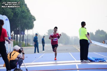 BINH DUONG NEW CITY HALF MARATHON 2024 - Ảnh #1771071