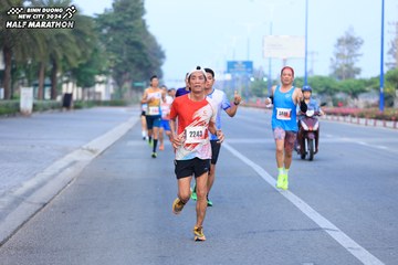 BINH DUONG NEW CITY HALF MARATHON 2024 - Ảnh #1769186
