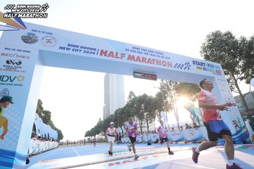 BINH DUONG NEW CITY HALF MARATHON 2024 - Ảnh #1820315