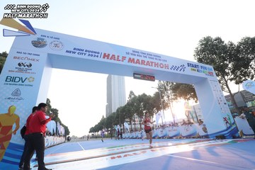 BINH DUONG NEW CITY HALF MARATHON 2024 - Ảnh #1819348