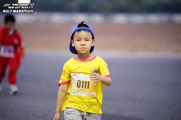 BINH DUONG NEW CITY HALF MARATHON 2024 - Ảnh #1725810