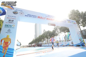 BINH DUONG NEW CITY HALF MARATHON 2024 - Ảnh #1819034