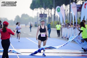 BINH DUONG NEW CITY HALF MARATHON 2024 - Ảnh #1772271