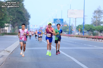 BINH DUONG NEW CITY HALF MARATHON 2024 - Ảnh #1766018