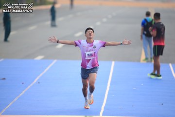 BINH DUONG NEW CITY HALF MARATHON 2024 - Ảnh #1738954