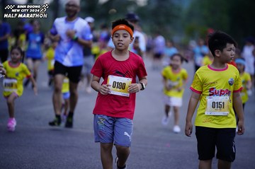 BINH DUONG NEW CITY HALF MARATHON 2024 - Ảnh #1724765