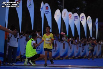 BINH DUONG NEW CITY HALF MARATHON 2024 - Ảnh #1729146