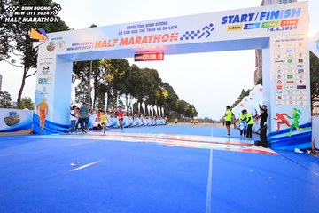 BINH DUONG NEW CITY HALF MARATHON 2024 - Ảnh #1729533