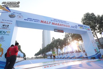 BINH DUONG NEW CITY HALF MARATHON 2024 - Ảnh #1819365