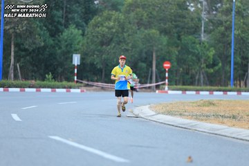 BINH DUONG NEW CITY HALF MARATHON 2024 - Ảnh #1735527