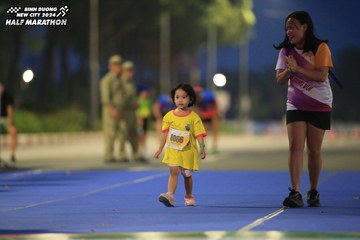 BINH DUONG NEW CITY HALF MARATHON 2024 - Ảnh #1728777
