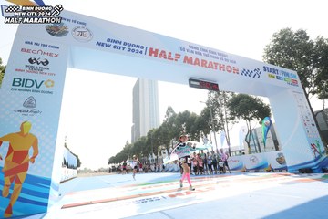 BINH DUONG NEW CITY HALF MARATHON 2024 - Ảnh #1819136