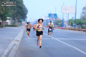 BINH DUONG NEW CITY HALF MARATHON 2024 - Ảnh #1765648