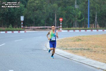 BINH DUONG NEW CITY HALF MARATHON 2024 - Ảnh #1735390