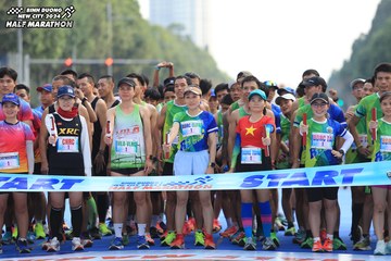 BINH DUONG NEW CITY HALF MARATHON 2024 - Ảnh #1736142
