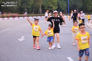BINH DUONG NEW CITY HALF MARATHON 2024 - Ảnh #1727194