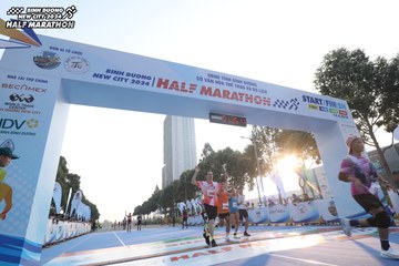 BINH DUONG NEW CITY HALF MARATHON 2024 - Ảnh #1819930