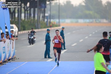 BINH DUONG NEW CITY HALF MARATHON 2024 - Ảnh #1738518