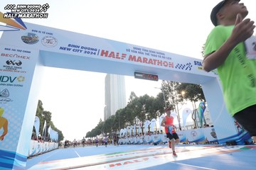 BINH DUONG NEW CITY HALF MARATHON 2024 - Ảnh #1821535