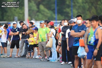 BINH DUONG NEW CITY HALF MARATHON 2024 - Ảnh #1736757
