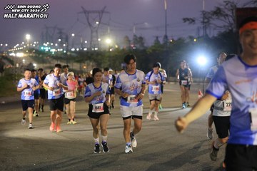 BINH DUONG NEW CITY HALF MARATHON 2024 - Ảnh #1741387