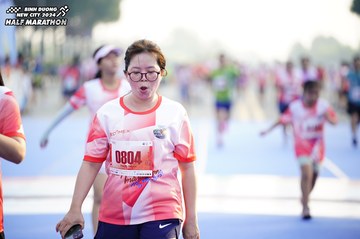 BINH DUONG NEW CITY HALF MARATHON 2024 - Ảnh #1763960