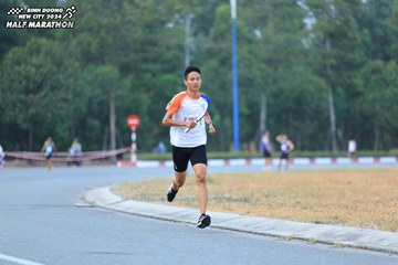 BINH DUONG NEW CITY HALF MARATHON 2024 - Ảnh #1735827