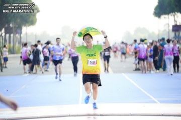 BINH DUONG NEW CITY HALF MARATHON 2024 - Ảnh #1760495