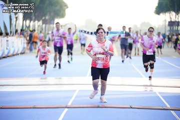 BINH DUONG NEW CITY HALF MARATHON 2024 - Ảnh #1763036