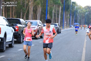 BINH DUONG NEW CITY HALF MARATHON 2024 - Ảnh #1755926