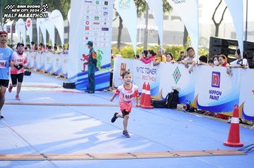 BINH DUONG NEW CITY HALF MARATHON 2024 - Ảnh #1763014