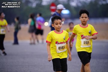 BINH DUONG NEW CITY HALF MARATHON 2024 - Ảnh #1725642