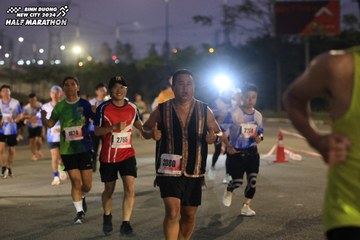 BINH DUONG NEW CITY HALF MARATHON 2024 - Ảnh #1741142